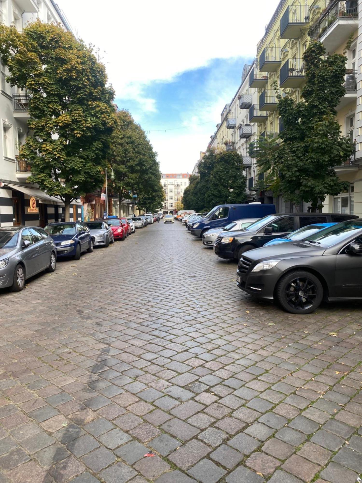 Großes Zimmer-prenzlberg Berlin